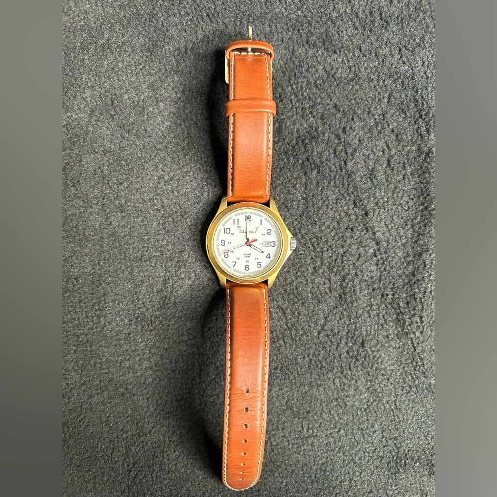 Men's L.L. Bean Gold Tone 330ft Stainless Steel  Quartz Watch Needs Battery
